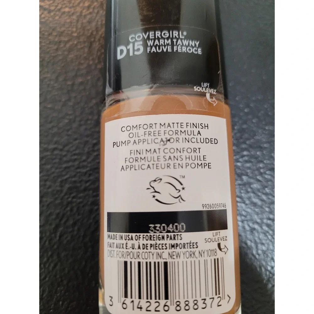 Covergirl TruBlend Matte Made Foundation Women 1oz D15 Warm Tawny Like New Matte